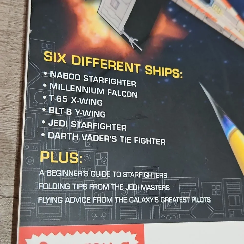 Star Wars Folded Flyers Paper Starfighters Kit NWT